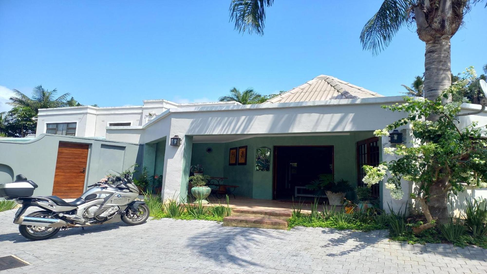 Villa Roc Guesthouse - Solar Power Ballito Kültér fotó