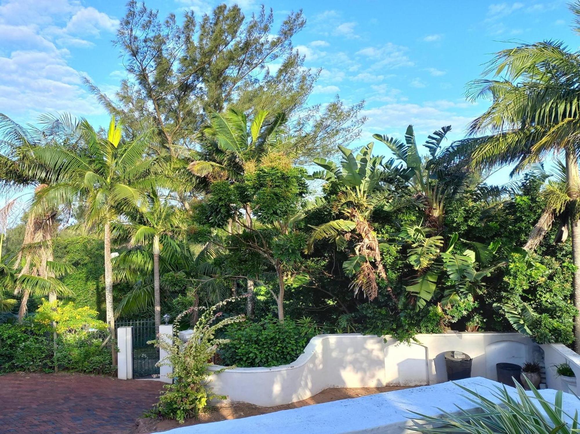 Villa Roc Guesthouse - Solar Power Ballito Kültér fotó